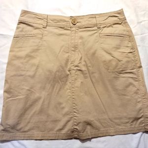 Croft & Barrow Light Beige Khaki Stretch Skort Wms Sz 10